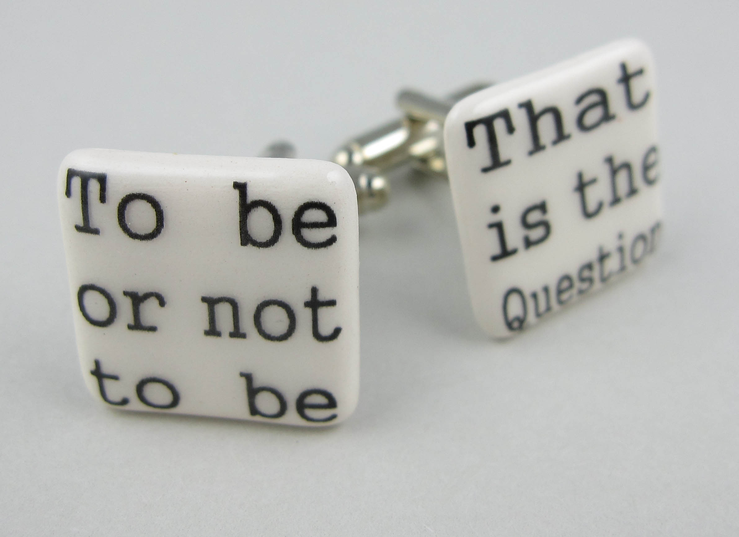 Globe Theatre To be or not to be cufflinks